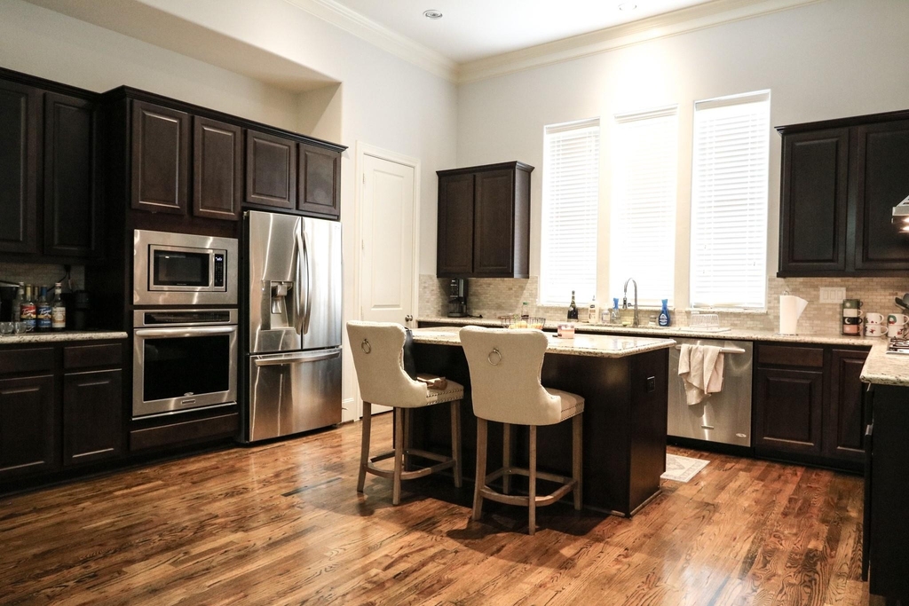 2037 Fannin Station N - Photo 14