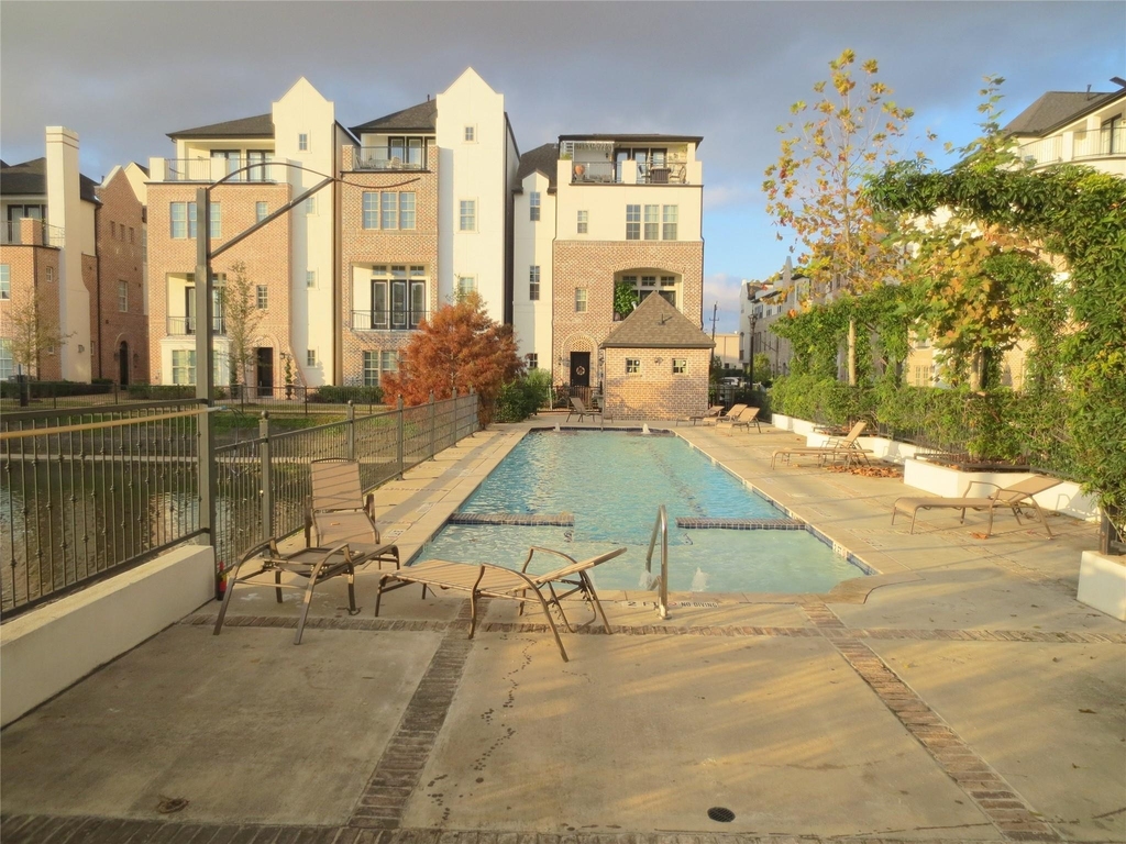 2037 Fannin Station N - Photo 39