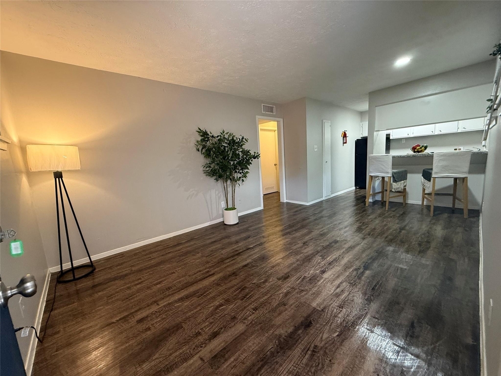 9733 Neuens Road - Photo 5