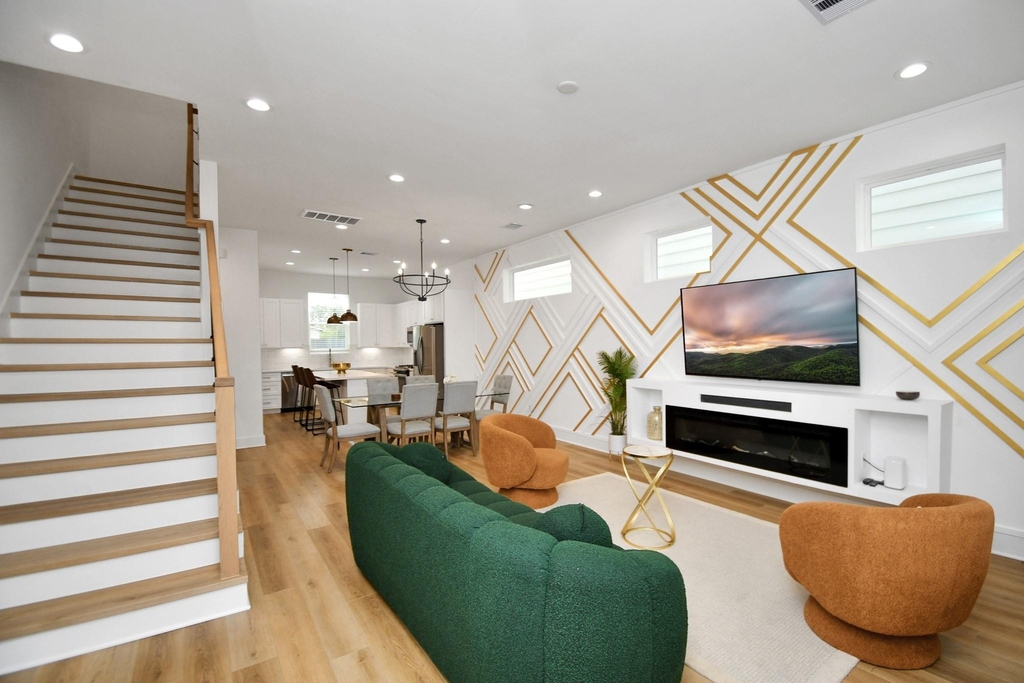 2015 Cochran Street - Photo 4
