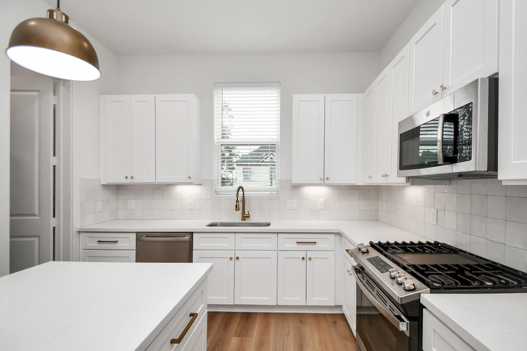 2015 Cochran Street - Photo 11