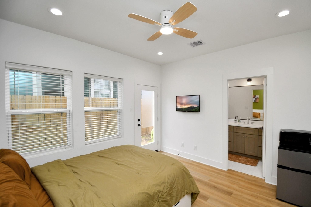 2015 Cochran Street - Photo 19