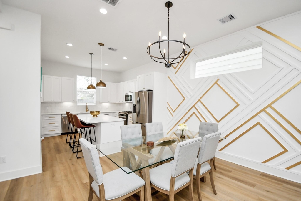 2015 Cochran Street - Photo 8