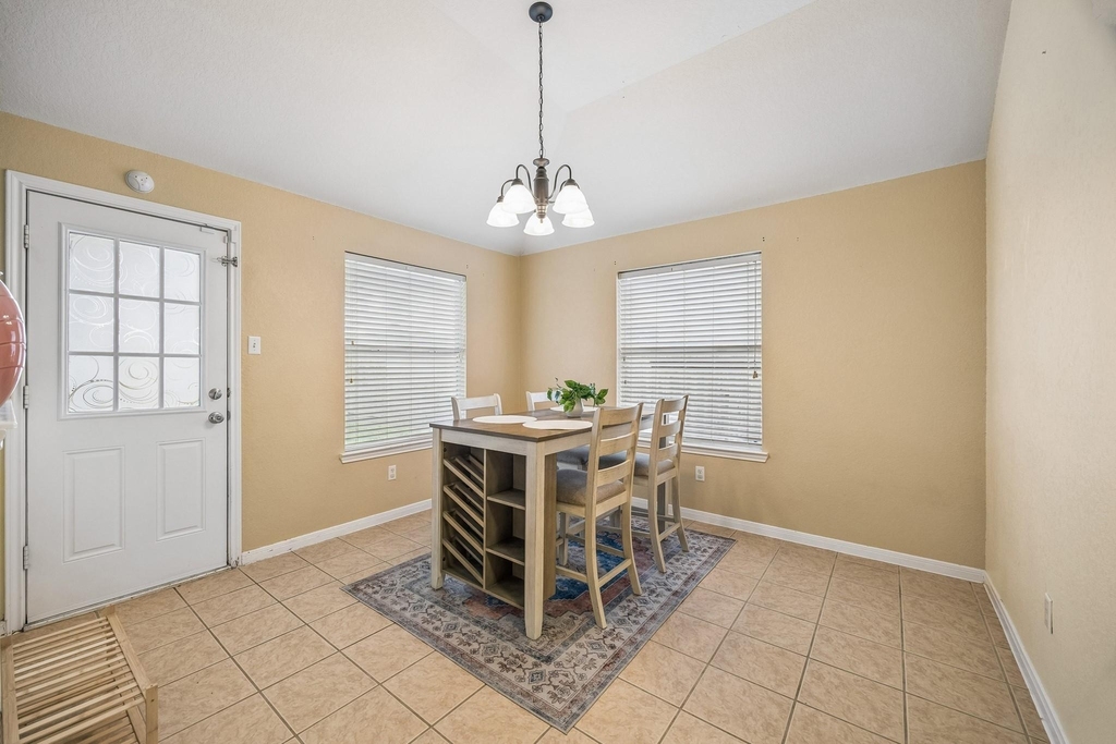 24027 Floragate Drive - Photo 8