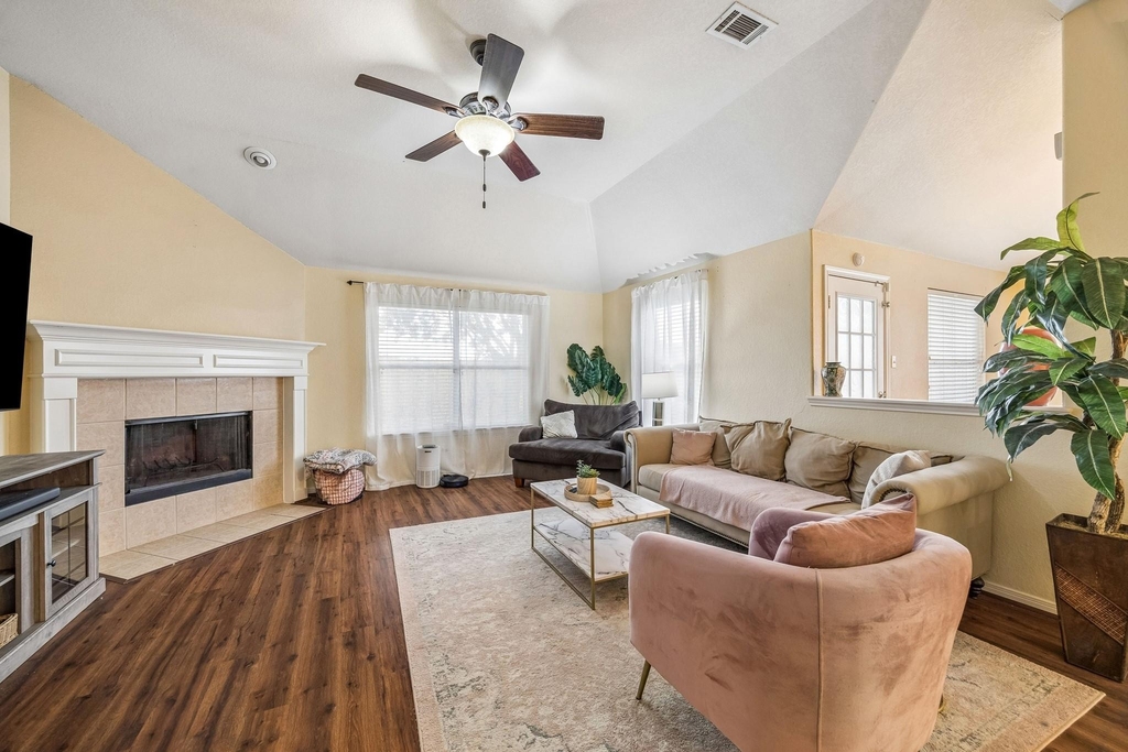 24027 Floragate Drive - Photo 4