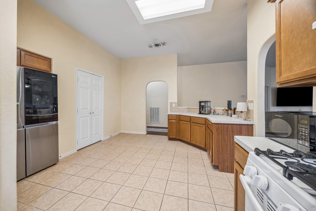 24027 Floragate Drive - Photo 11