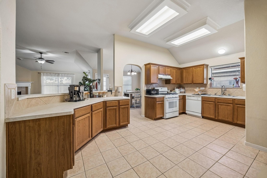 24027 Floragate Drive - Photo 7