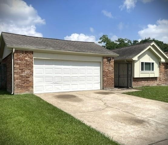 15523 Pensgate Street - Photo 1