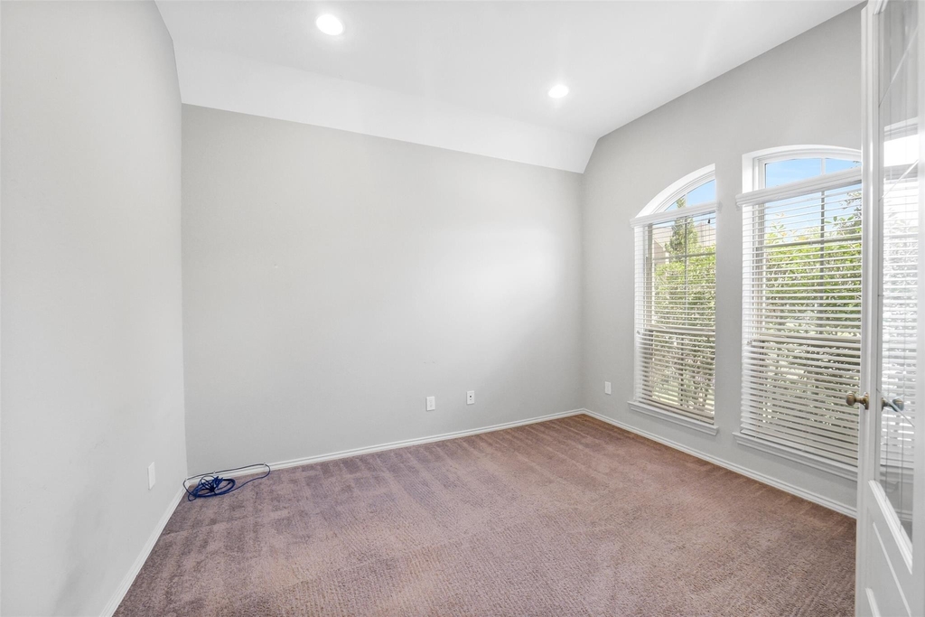 24247 Via Vitani Drive - Photo 5