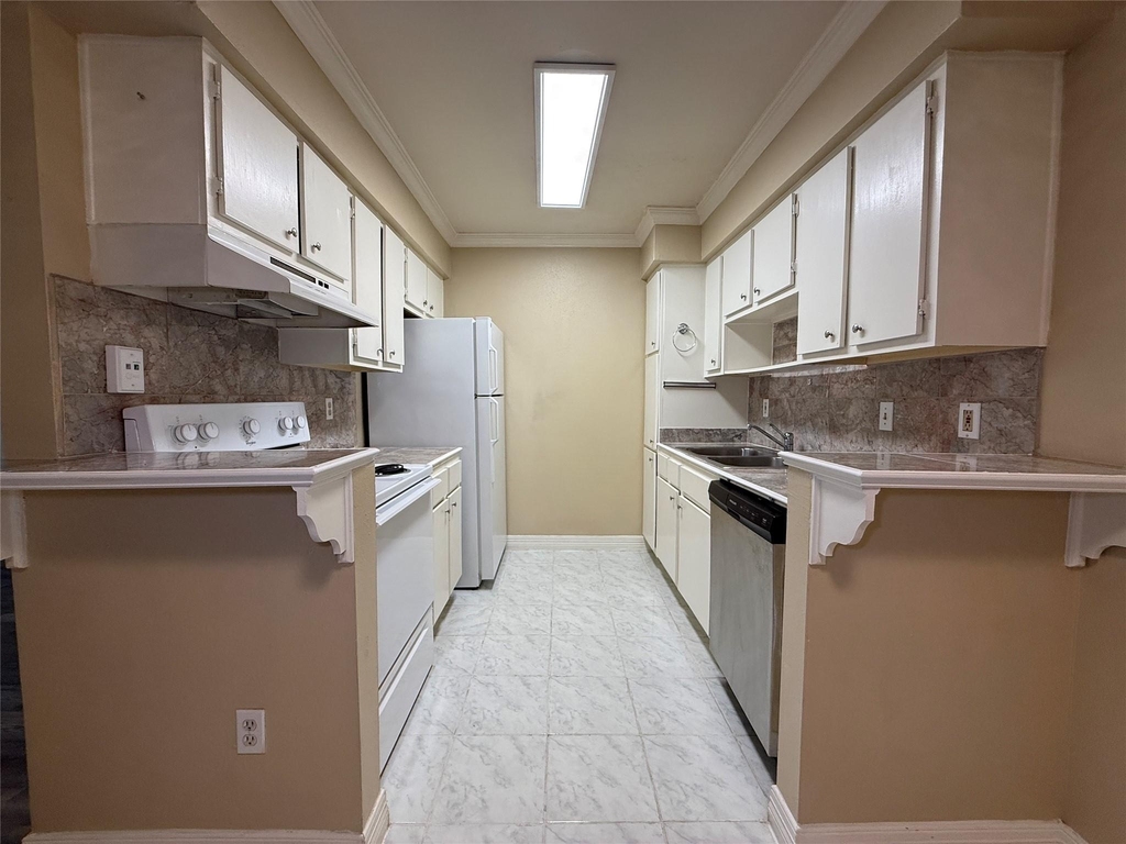 2250 Bering Drive - Photo 10