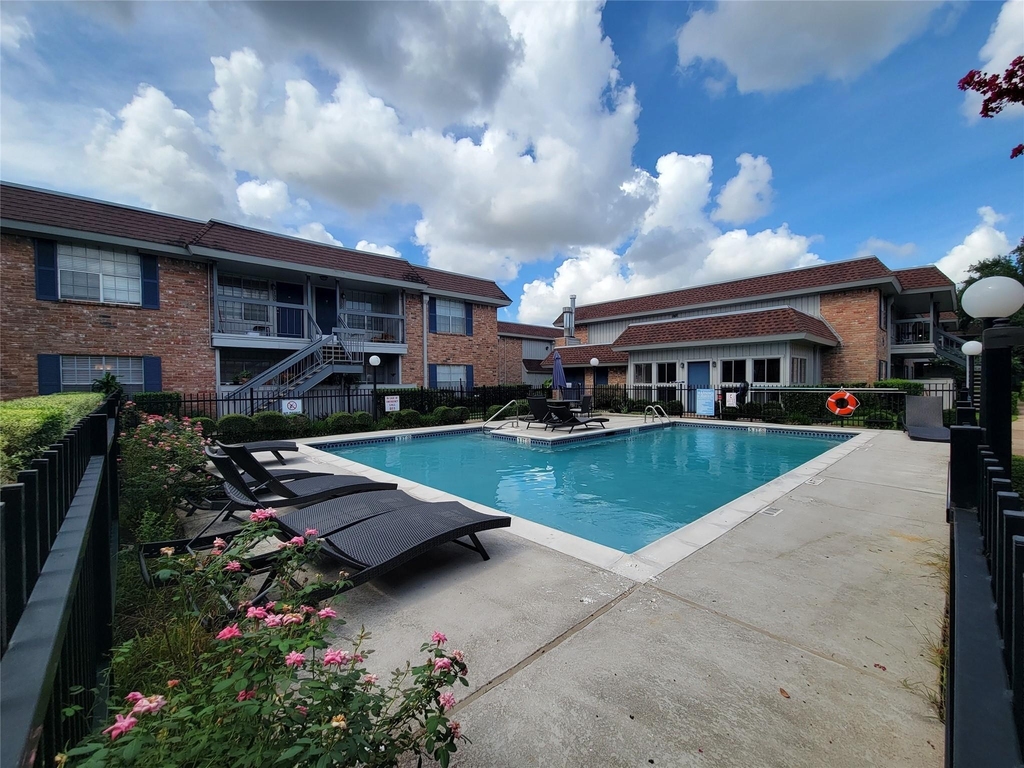 2250 Bering Drive - Photo 20