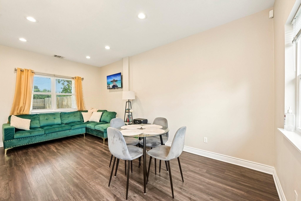 210 Garrotsville Street - Photo 18