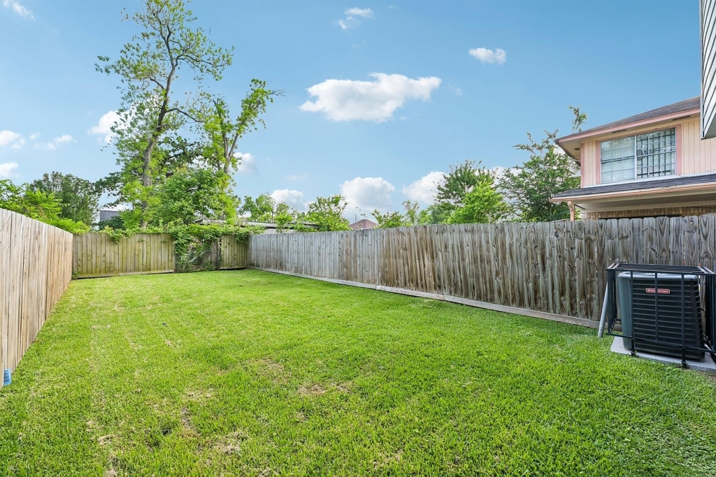 210 Garrotsville Street - Photo 31