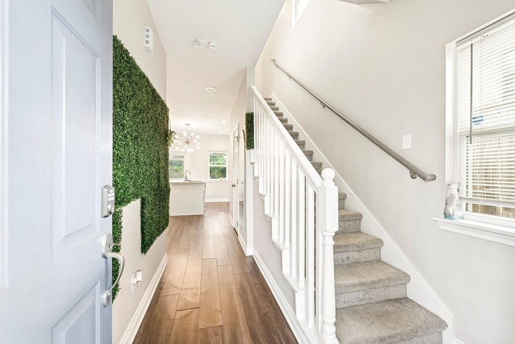 210 Garrotsville Street - Photo 12