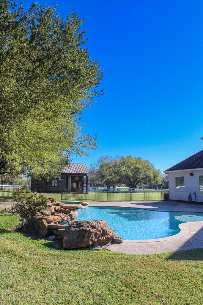 19907 Stone Lake Circle - Photo 37