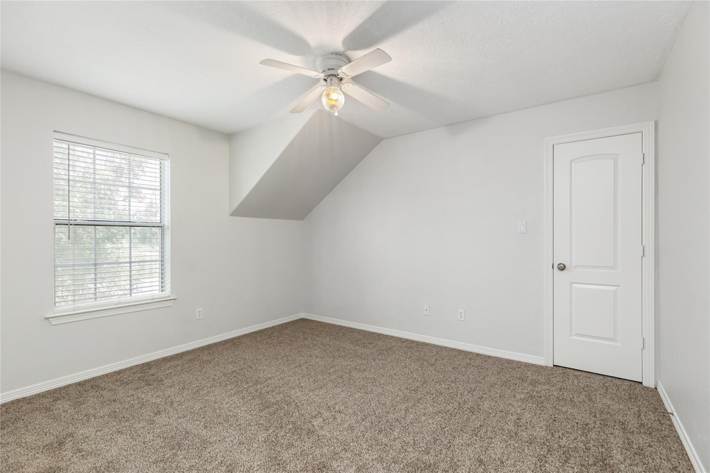 19907 Stone Lake Circle - Photo 25