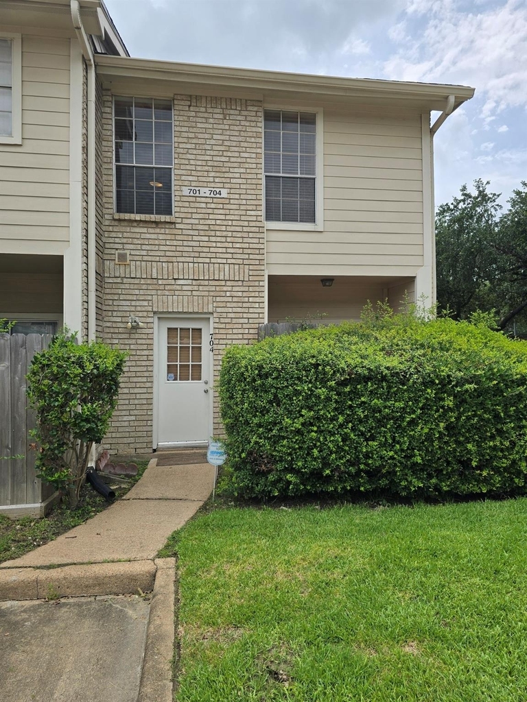 7575 Cambridge Street - Photo 0