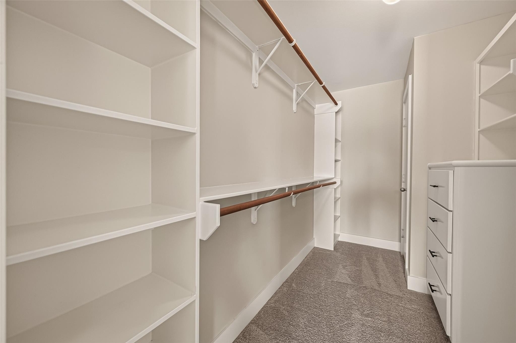 733 W 22nd Street - Photo 31