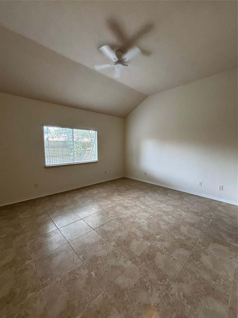 10735 Norchester Village - Photo 12