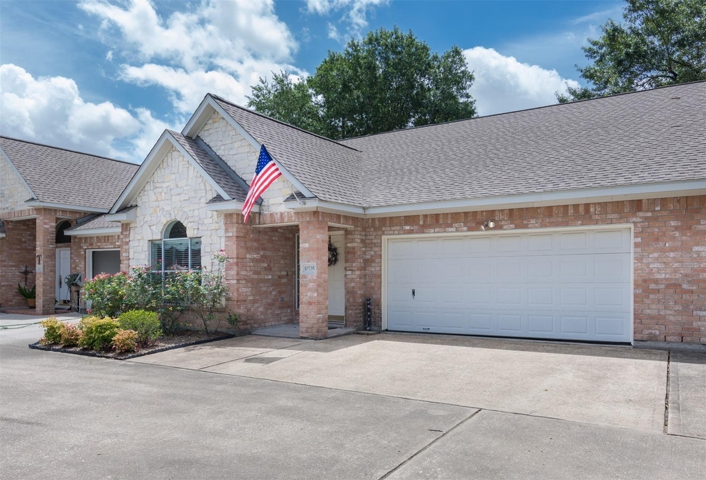 10735 Norchester Village - Photo 0