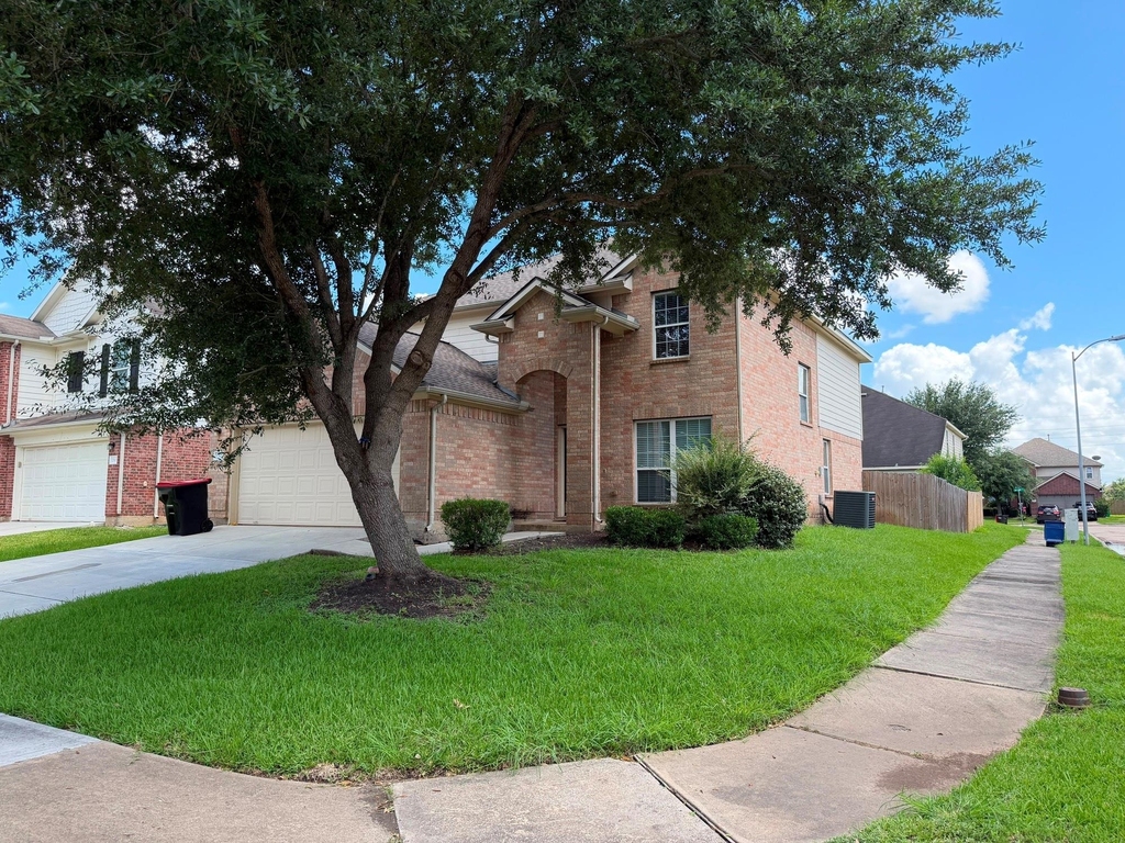 17923 Hollow Hill Lane - Photo 0