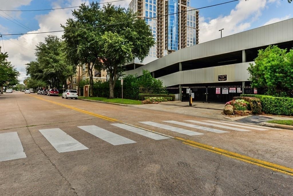 3231 Allen Parkway - Photo 39