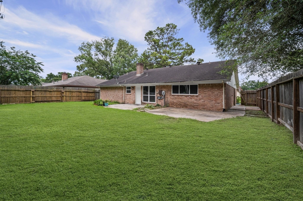 10935 Silkwood Drive - Photo 19