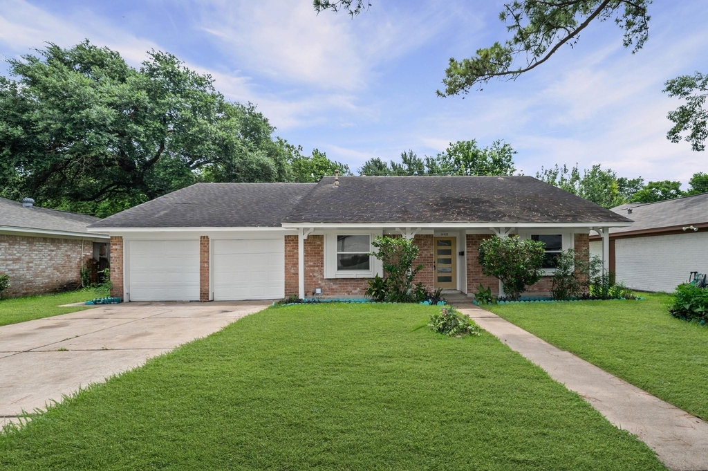 10935 Silkwood Drive - Photo 1