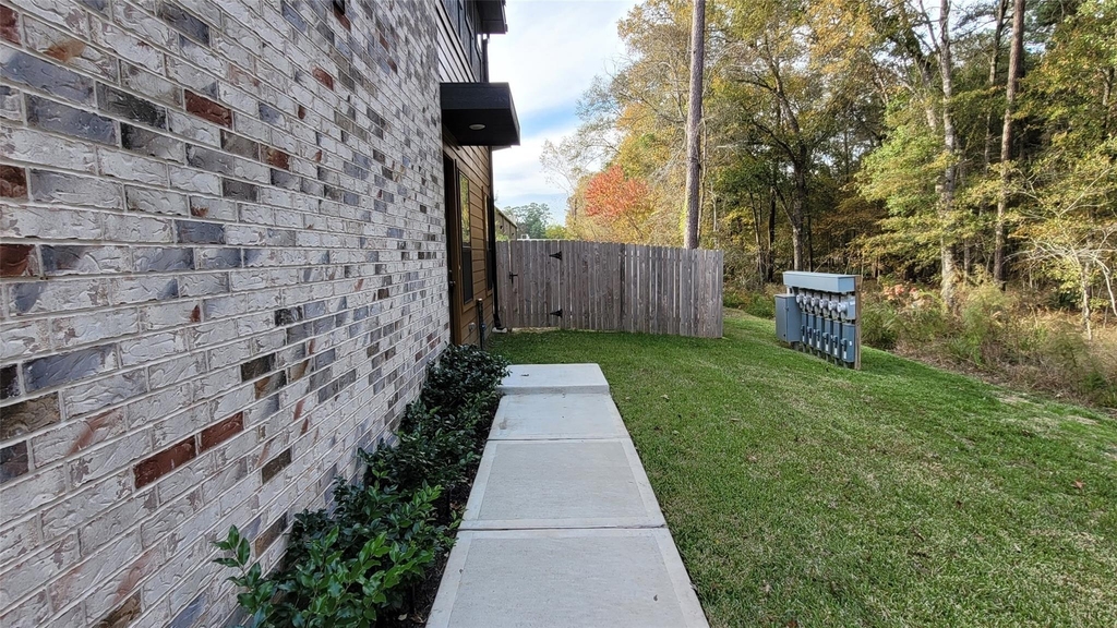 2509 Appian Way Way - Photo 2