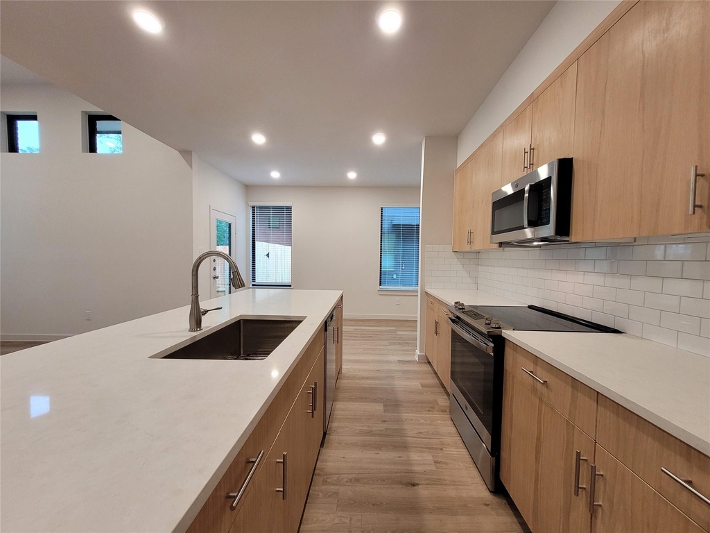 2509 Appian Way Way - Photo 13