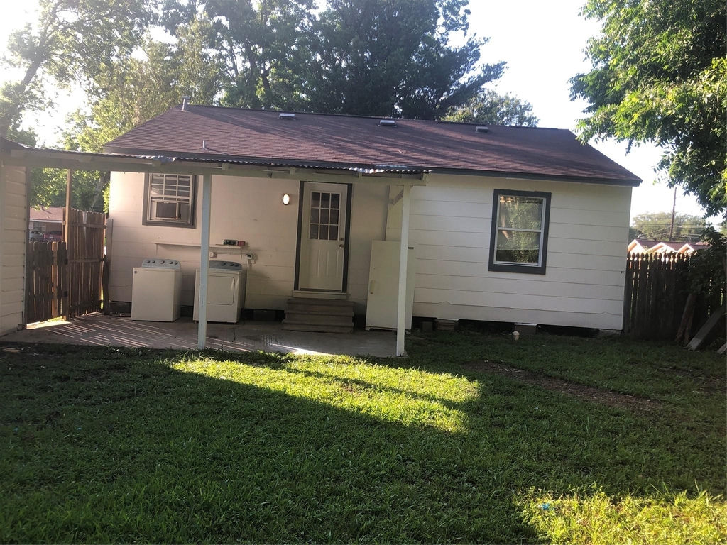 111 Wheaton Street - Photo 2