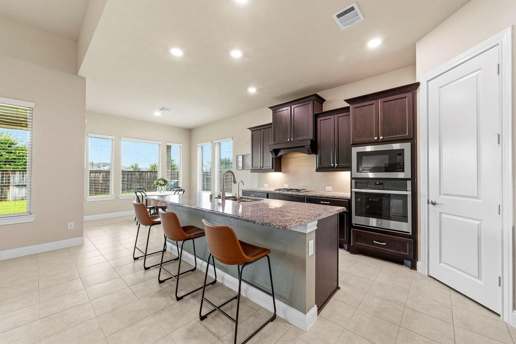 21723 Albertine Drive - Photo 10