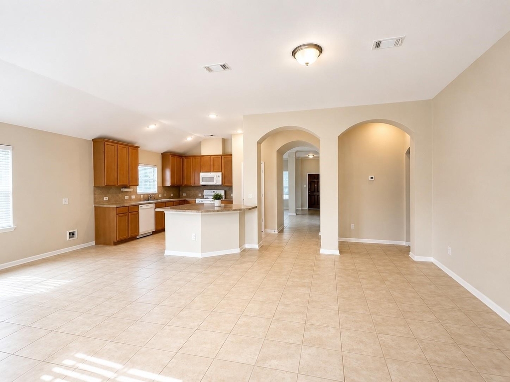 3011 Sunchase Court - Photo 7
