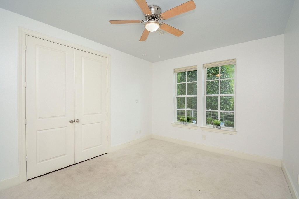 2960 Rusk Street - Photo 7
