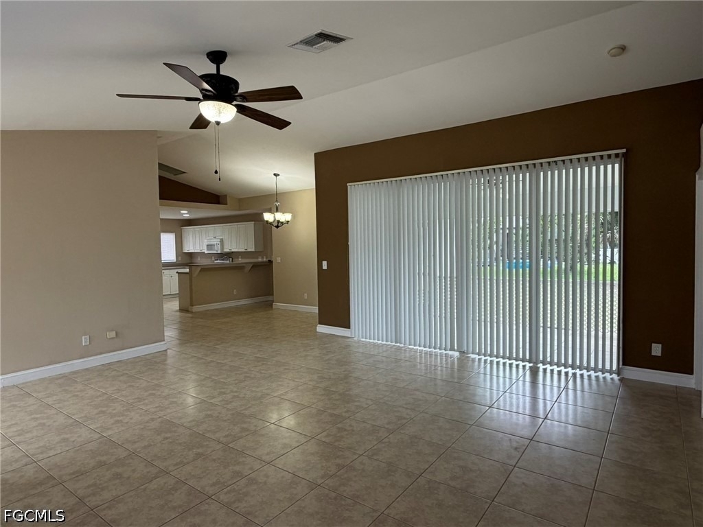 3404 Ne 9th Avenue - Photo 3
