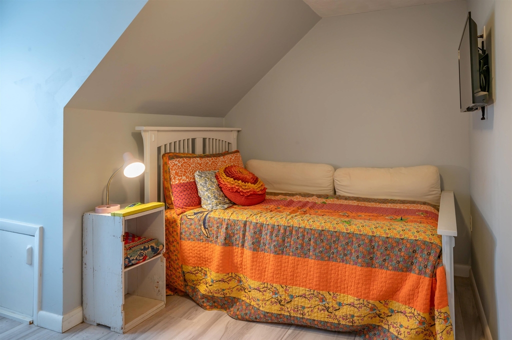 133 Raymond - Photo 24