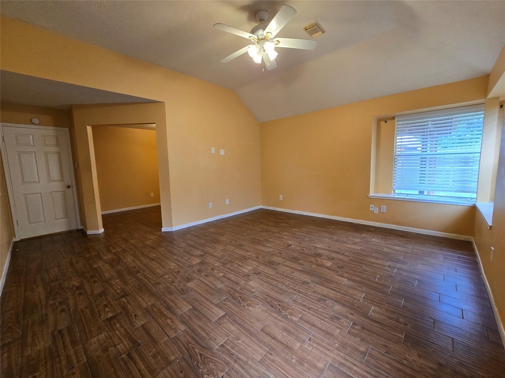 8927 Diamond Lake Lane - Photo 10