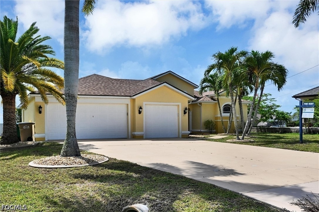 311 Sw 32nd Place - Photo 1