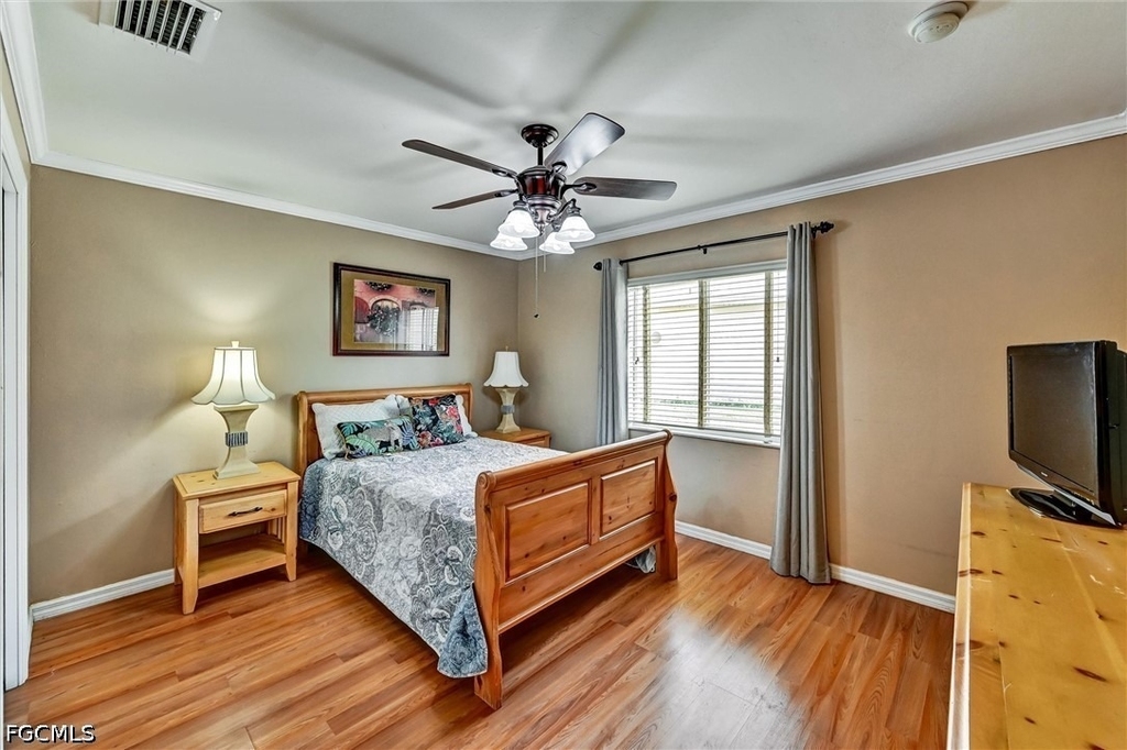 311 Sw 32nd Place - Photo 18