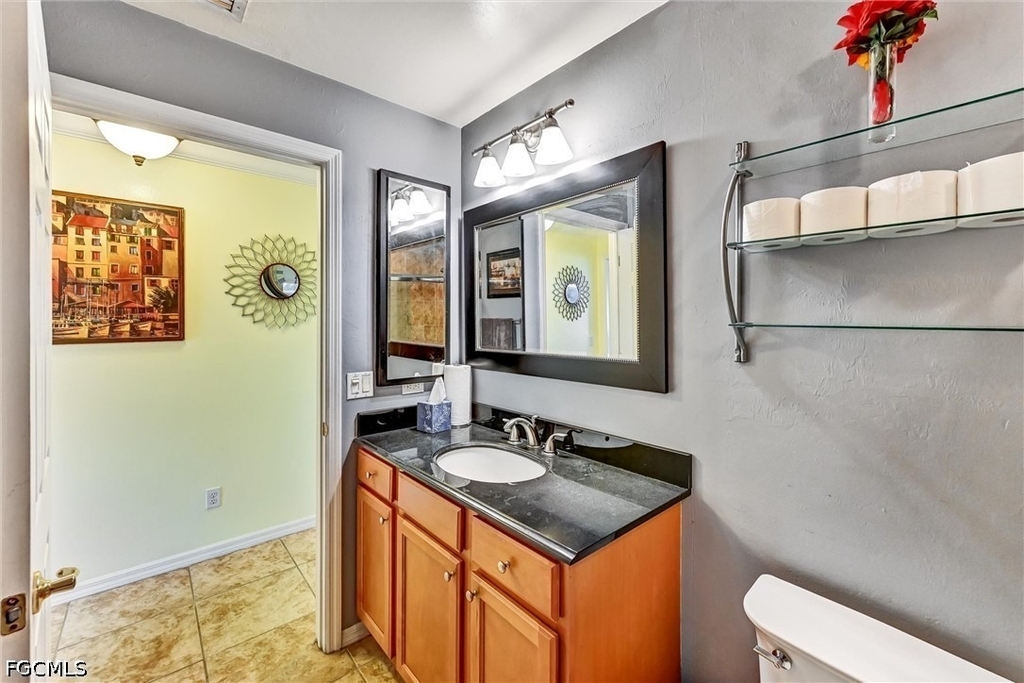 311 Sw 32nd Place - Photo 17