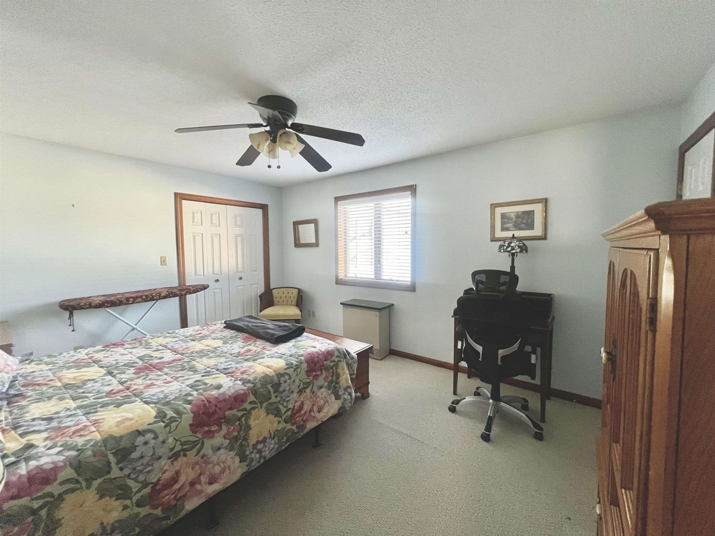 155 Dorr - Photo 5