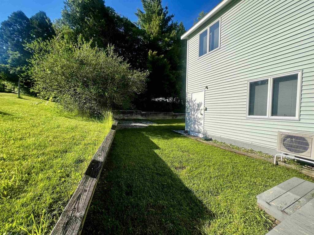155 Dorr - Photo 6