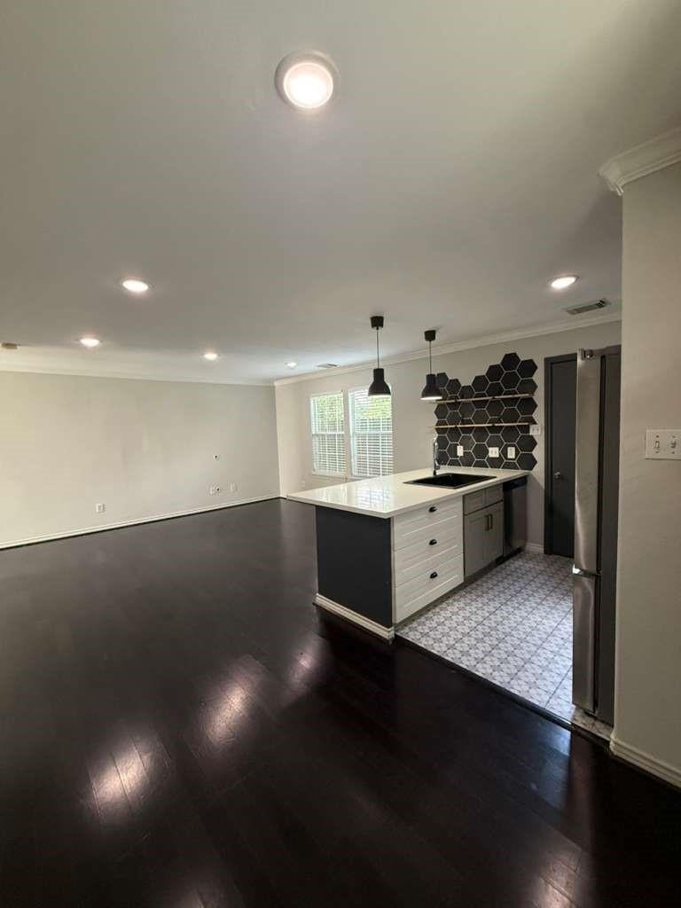 9623 Elmview Place - Photo 5