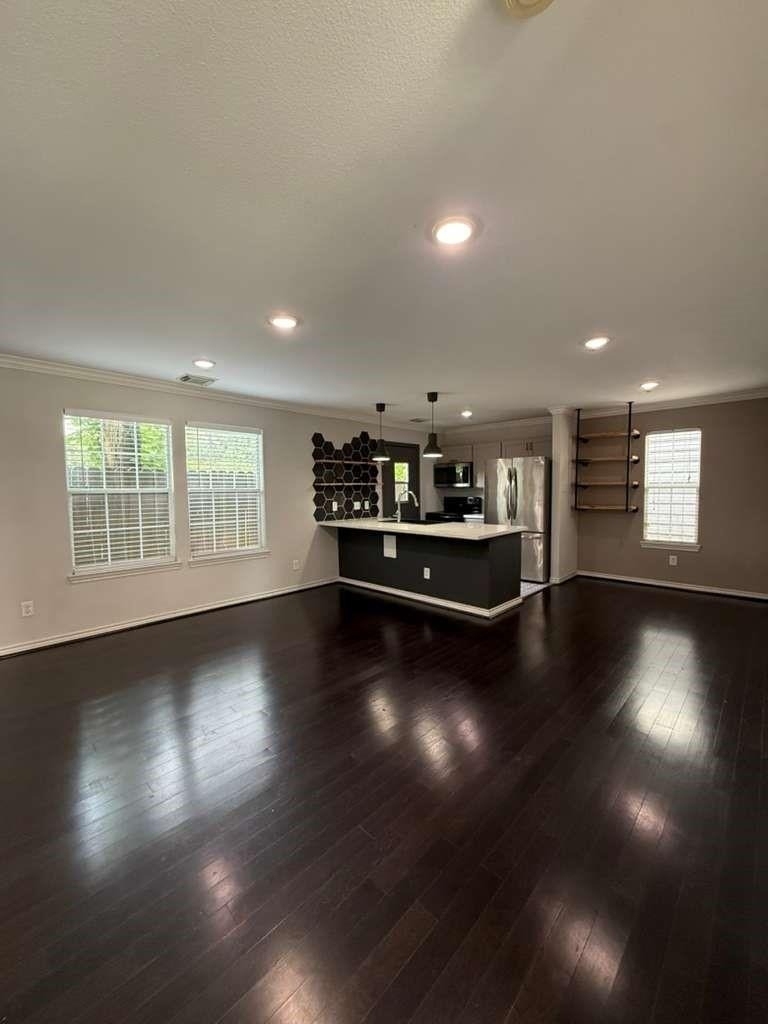 9623 Elmview Place - Photo 4