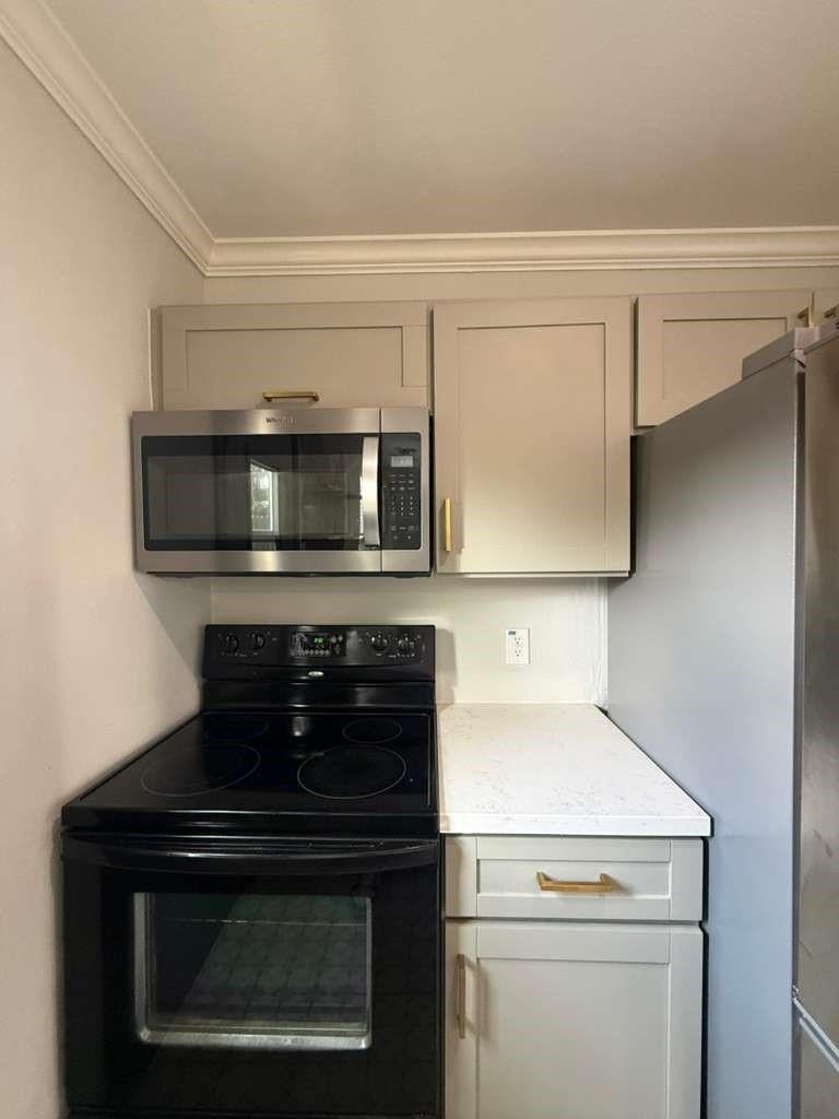 9623 Elmview Place - Photo 10
