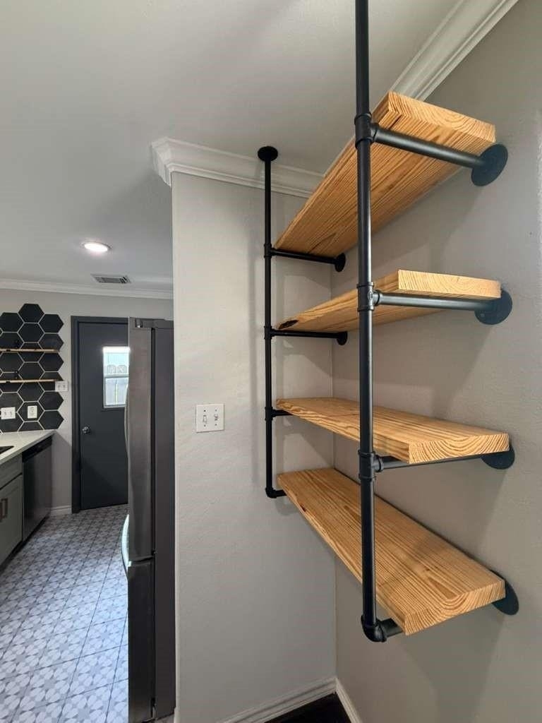 9623 Elmview Place - Photo 15