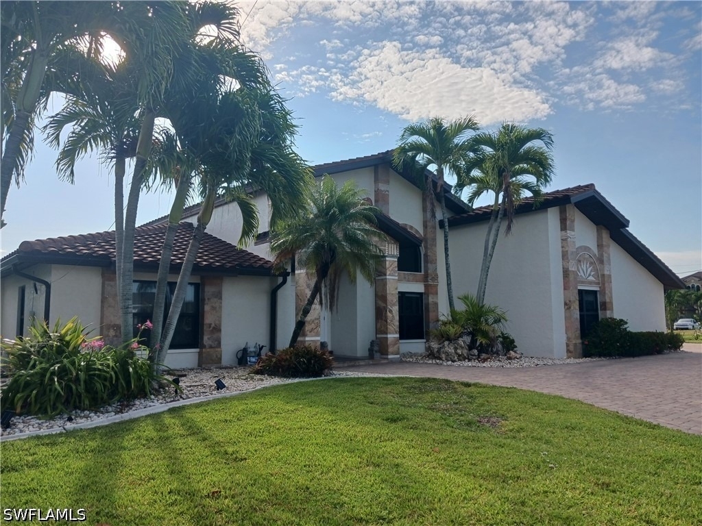 2727 Se 24th Place - Photo 1