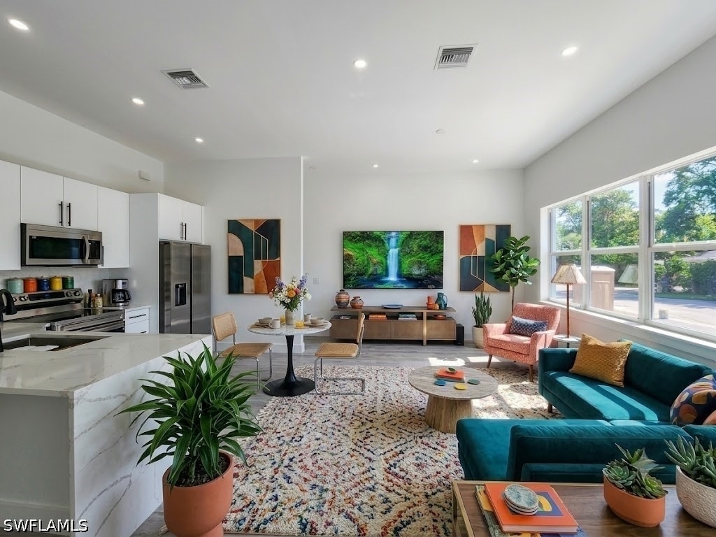 10651 Hampton Street - Photo 3