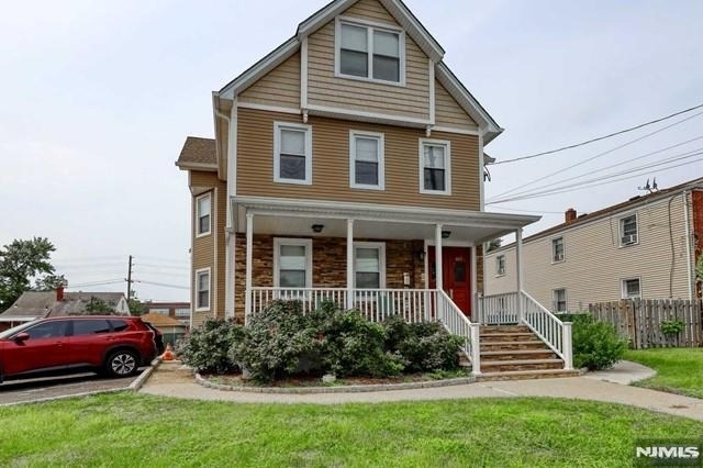 407 Hudson - Photo 0