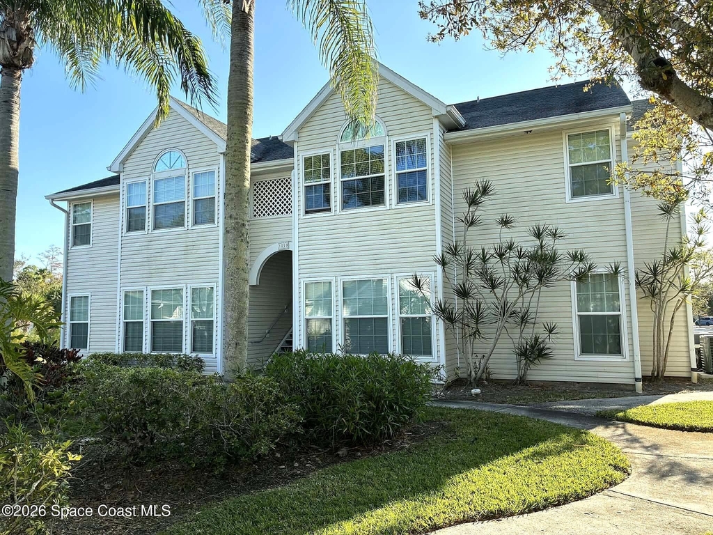 1810 Waterford Drive - Photo 0